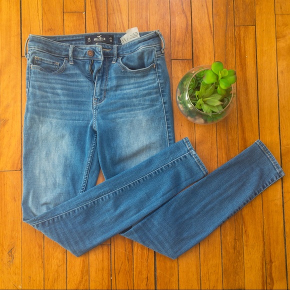 Hollister High Rise Super Skinny Blue Jeans - Picture 2 of 4